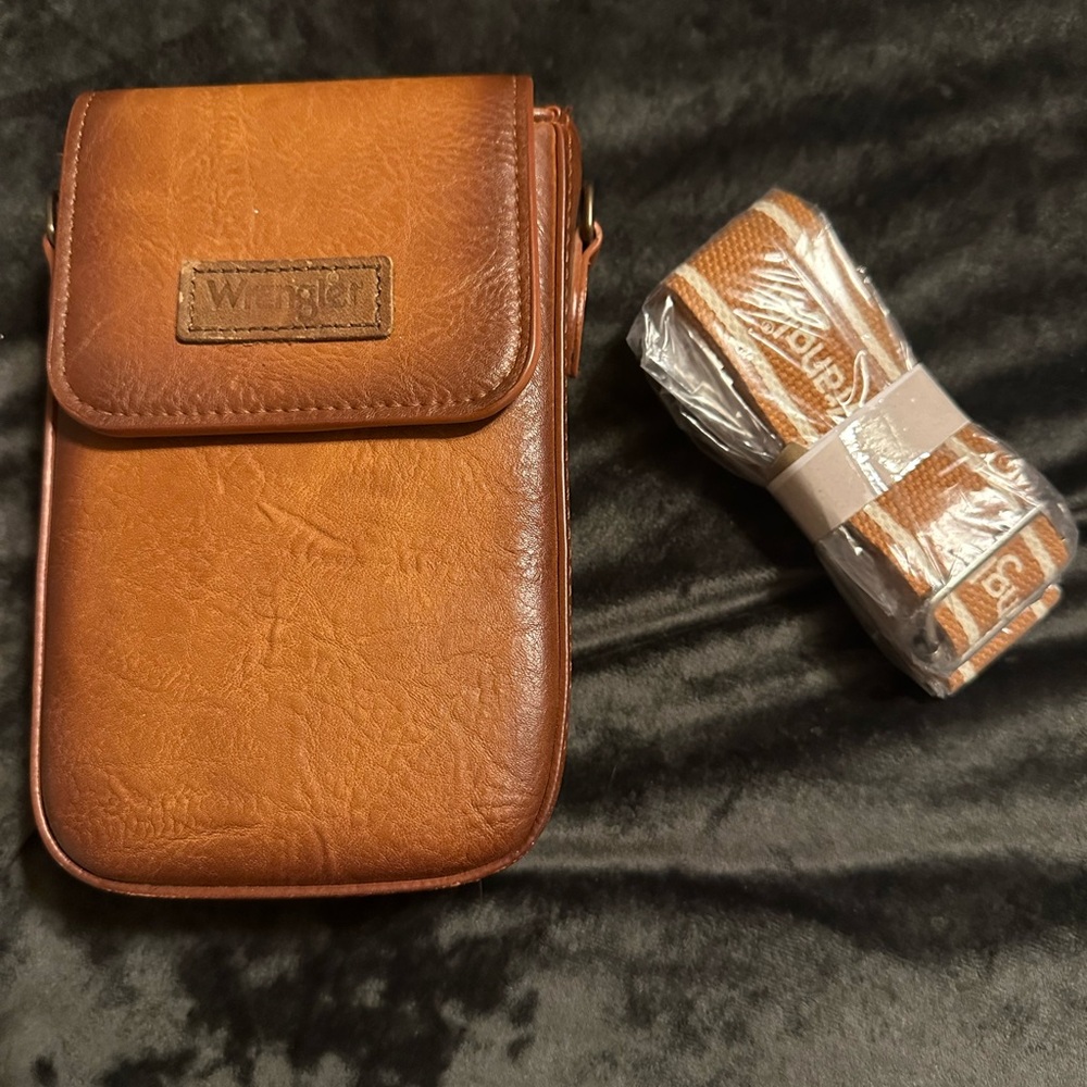 Wrangler Tan Leather Crossbody Ba